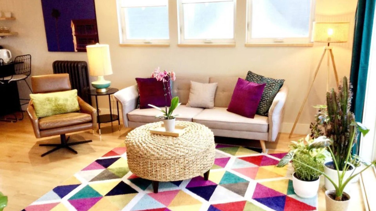 East End House | Modern & Sunny House Steps from the Promenade. Private Parking!