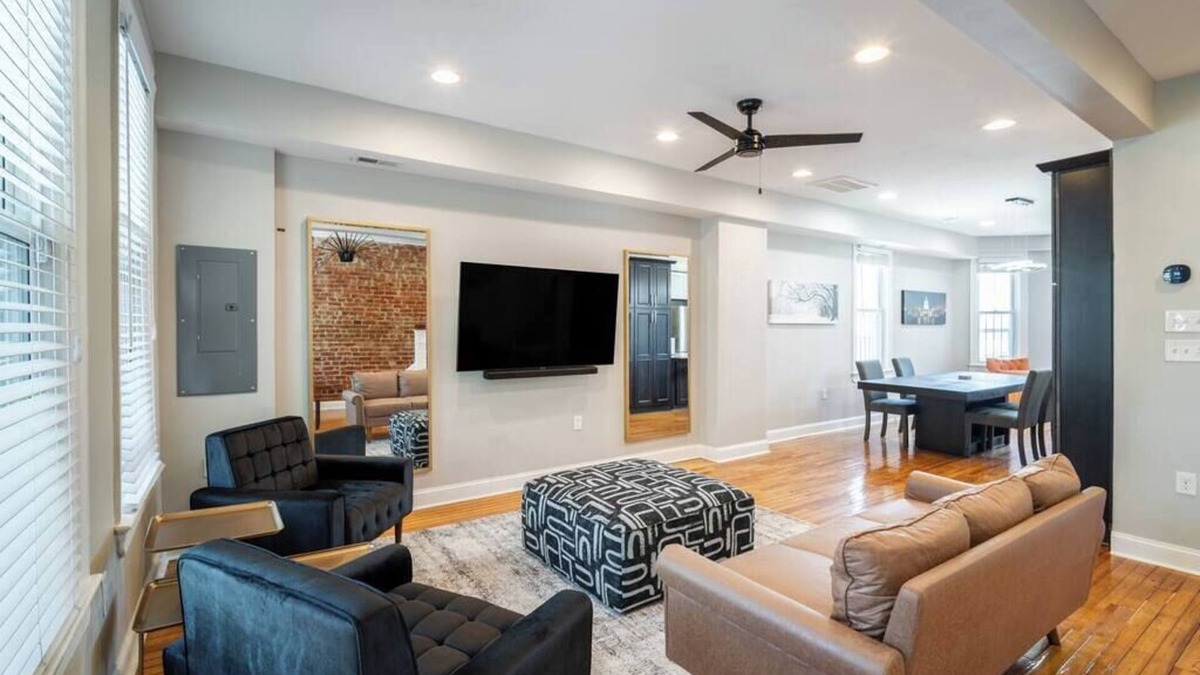Near Northeast House | Modern Swanky Oasis Central Location FREE Parking!