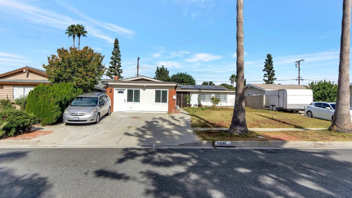 Rowland Heights House | Modern & Sweet Home