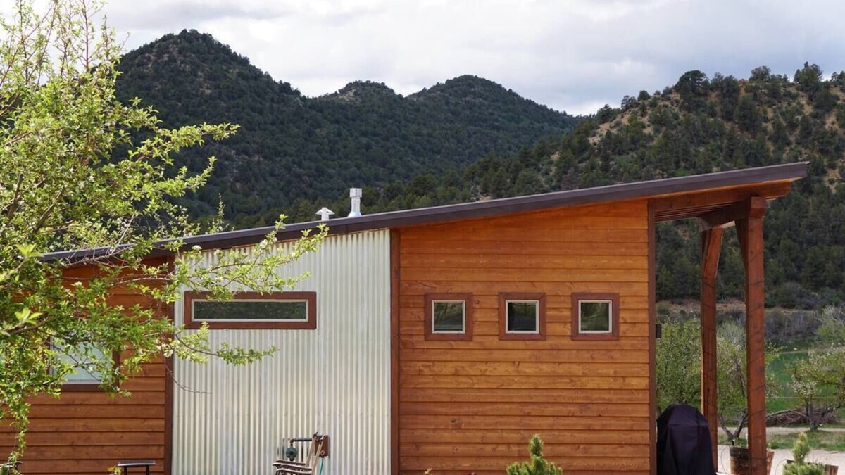 Glendale Cabin | Modern Tiny House in Apple Orchard Between Zion and Bryce