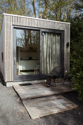 Elahuizen House | Modern Tiny House op rustig Watersportpark
