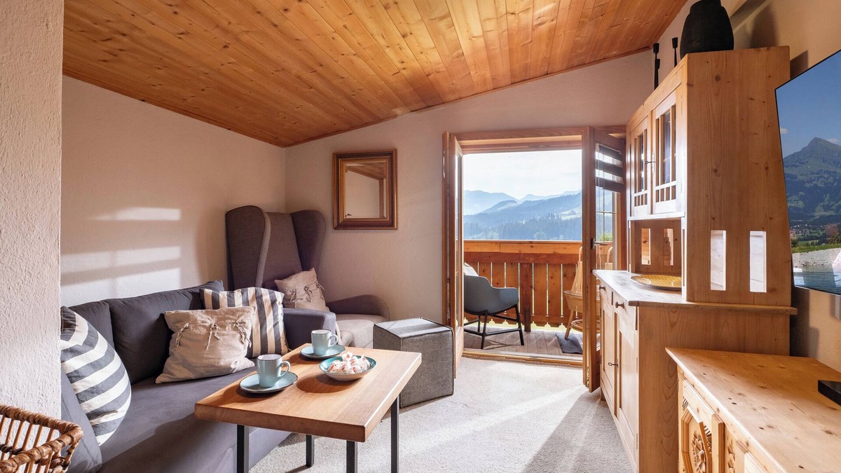 Kirchberg in Tirol Apartment | Modern top floor flat with fantastic views