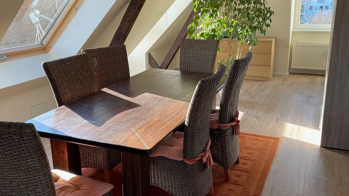 Markkleeberg Apartment | Modern top floor apartment 5 min to Markkleeberger See