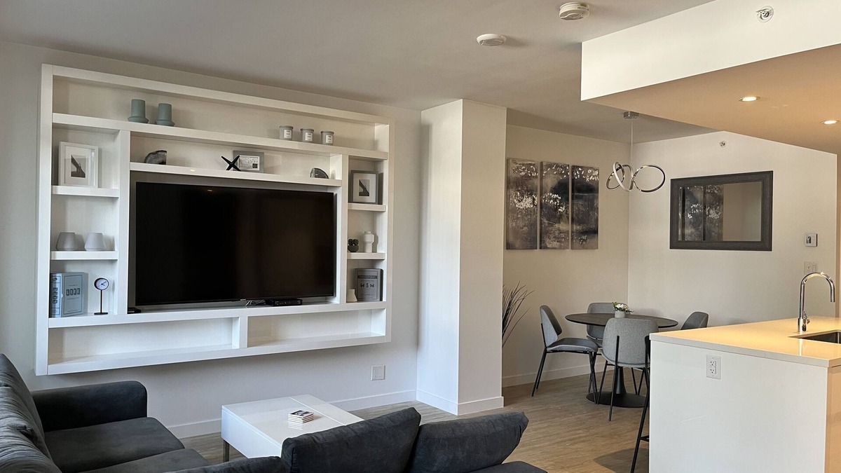 Southeast False Creek House | Modern Townhome by the Seawall