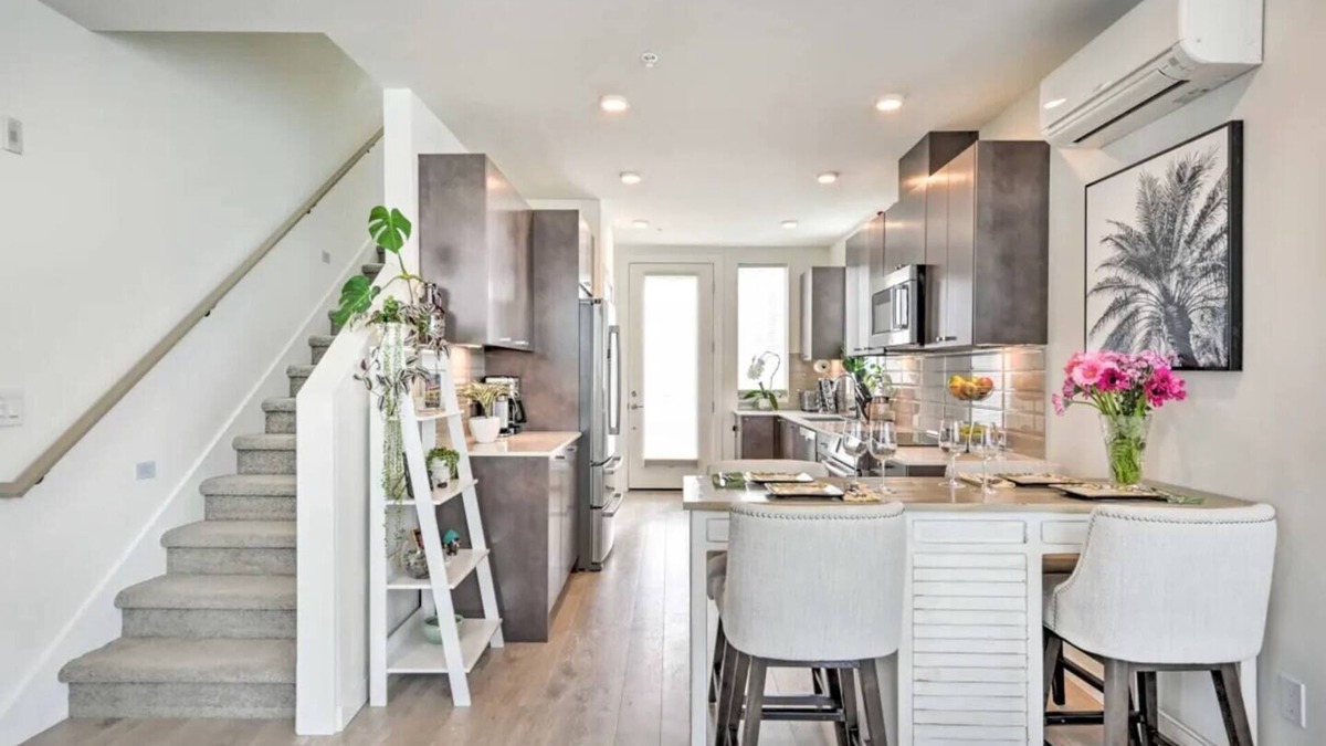 Whittier Heights House | Modern Townhome in Ballard with Private Roof Deck