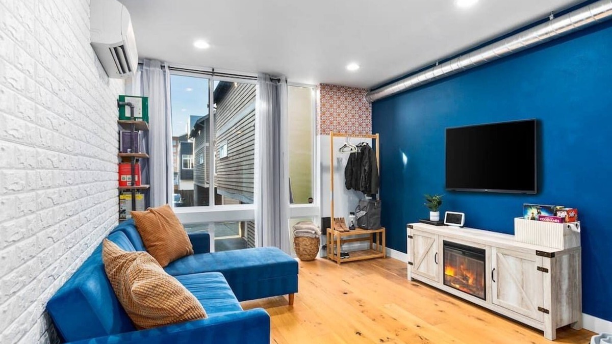 West Woodland House | Modern Townhome in Ideal Ballard location.