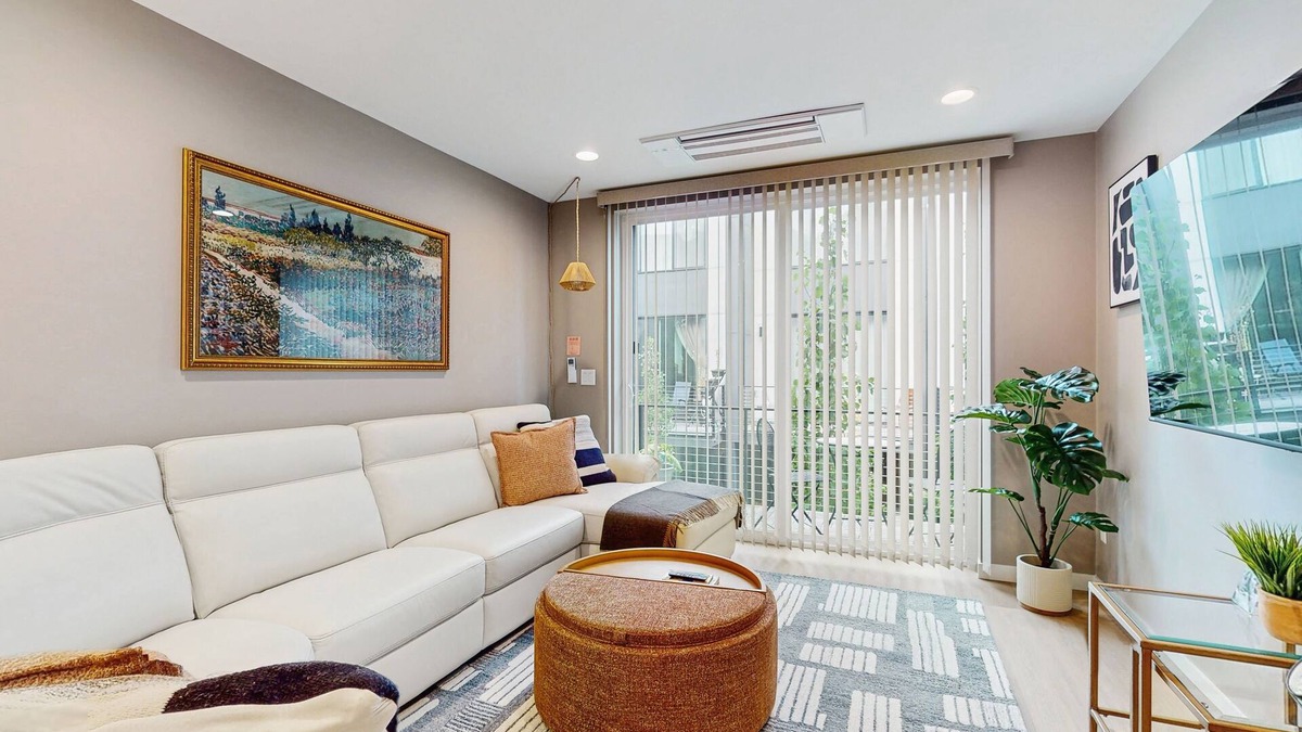 Brighton House | Modern Townhome Retreat Near Light Rail in Rainier Valley