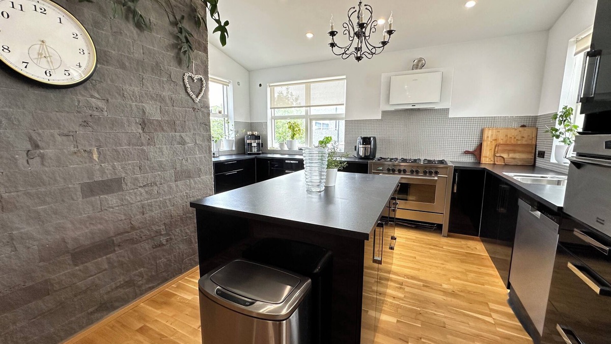 Mosfellsbaer House | Modern Townhouse in Mosfellsbær