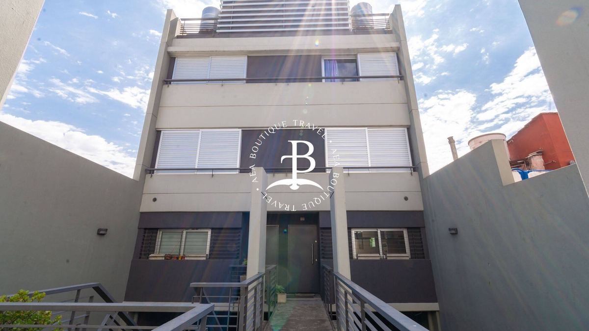 Villa del Parque Villa | Modern triplex with barbecue and garden!