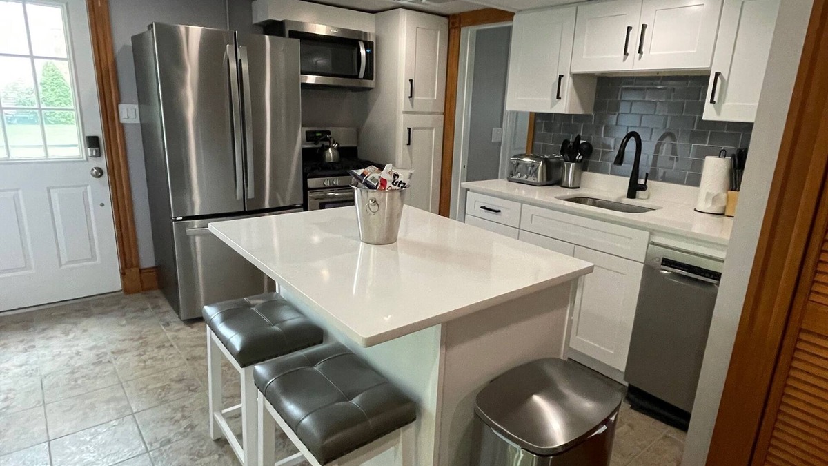 Billerica Apartment | Modern Updated Apartment/Private Parking, Yard, Grill, Firepit - Resort Living!