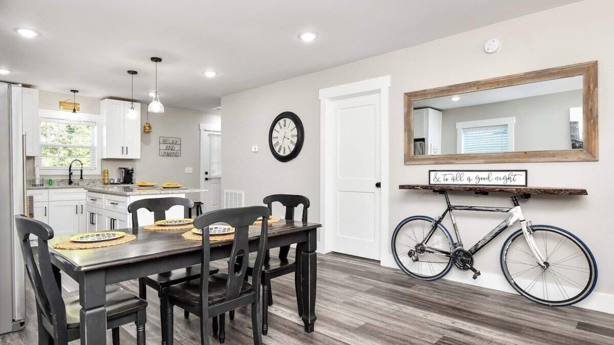Dunean House | Modern Urban Retreat in Downtown Greenville