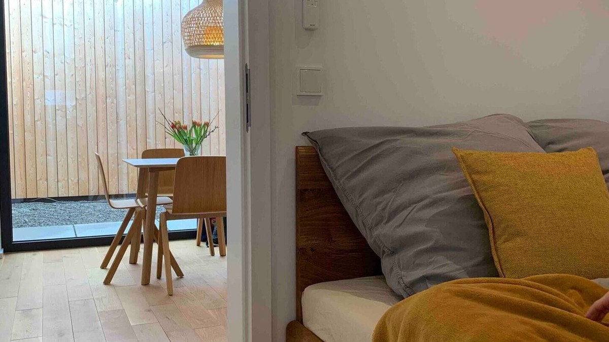 Brohl-Lutzing Apartment | Modern vacation apartment with inner courtyard