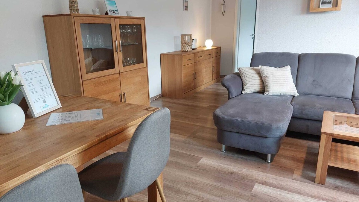 Schortens Condo | Modern vacation apartment near the North Sea with terrace and garden