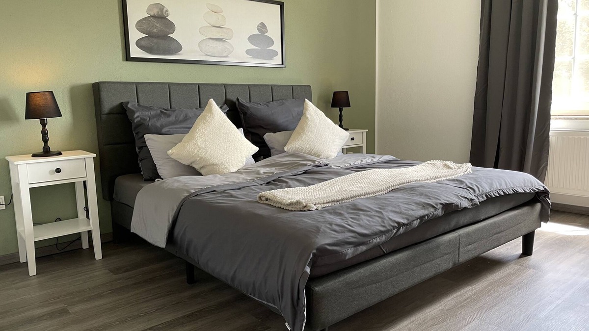 Halenfeld Condo | Modern vacation apartment with 3 bedrooms - perfect for up to 8 people!