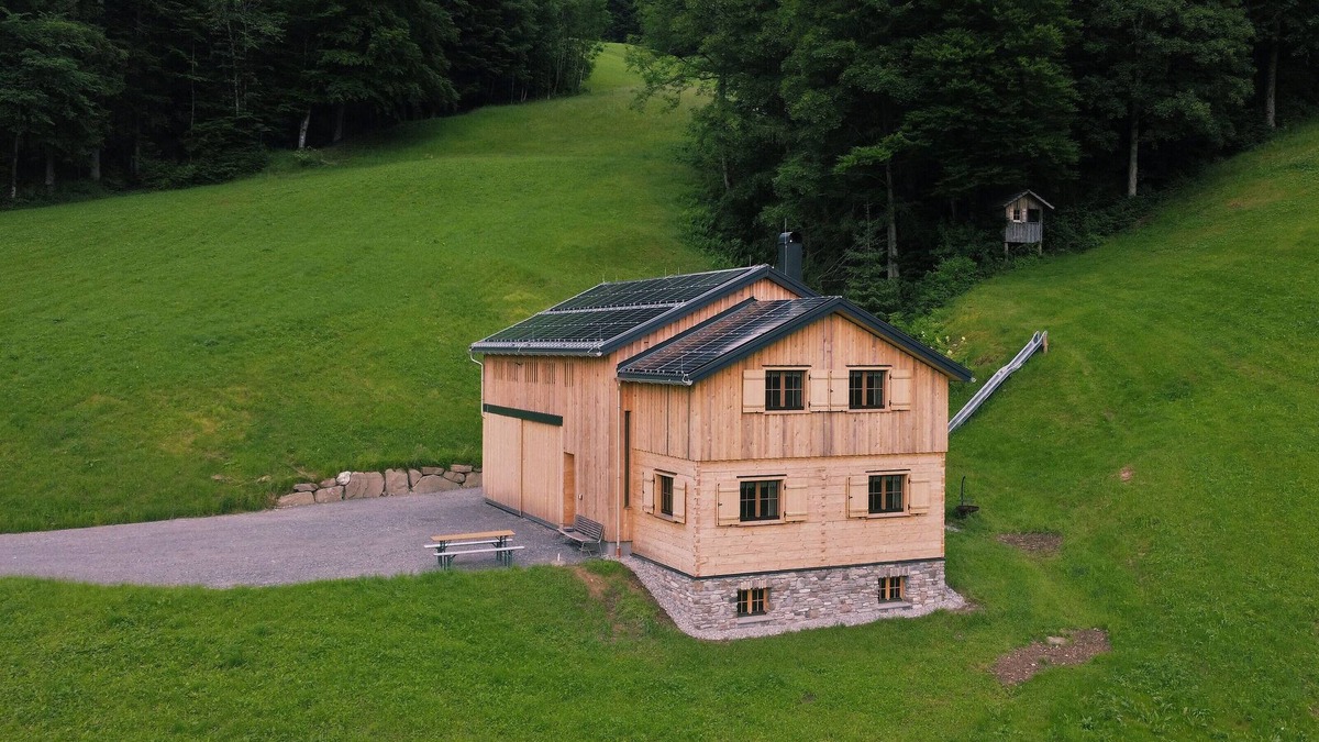 Bizau Ski Chalet | Modern vacation hut in a quiet, secluded location at the foot of the Hirschberg, with terrace