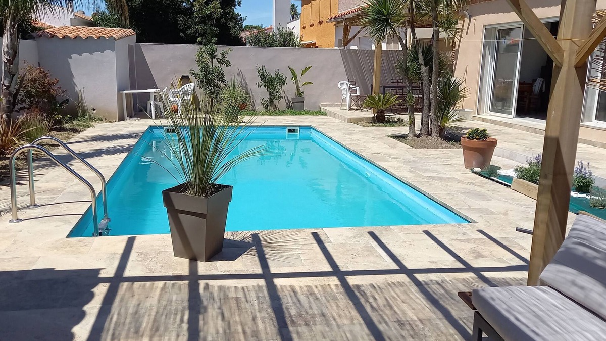 Canet-en-Roussillon House | Modern villa in Canet, 5 minutes from the beach and center