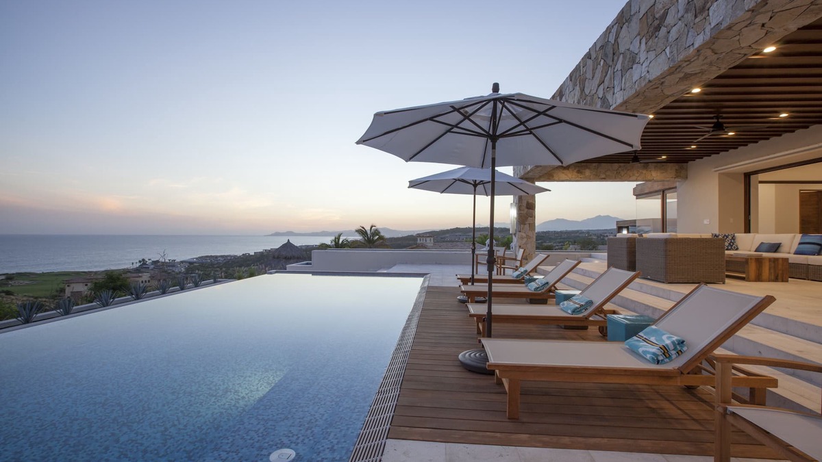 Buzzards Villa | Modern Villa Cabo - Maid, Beach Club, Lap Pool, Gym, AC