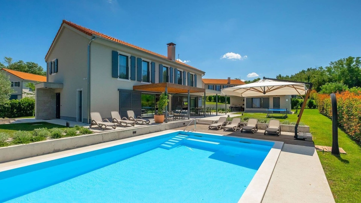 Lasici Villa | Modern villa Fritula with pool in Vižinada
