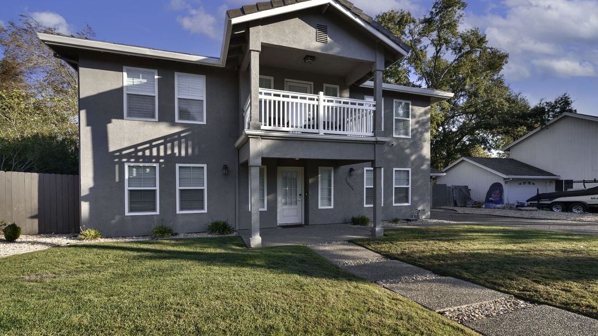 Orangevale House | Modern Villa in Private Gated Community with Backyard Swimming Pool!