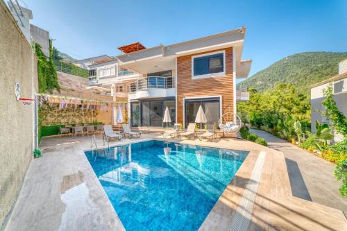 Alanya Villa | Modern Villa Private Pool 10 min to Kleopatra Beach
