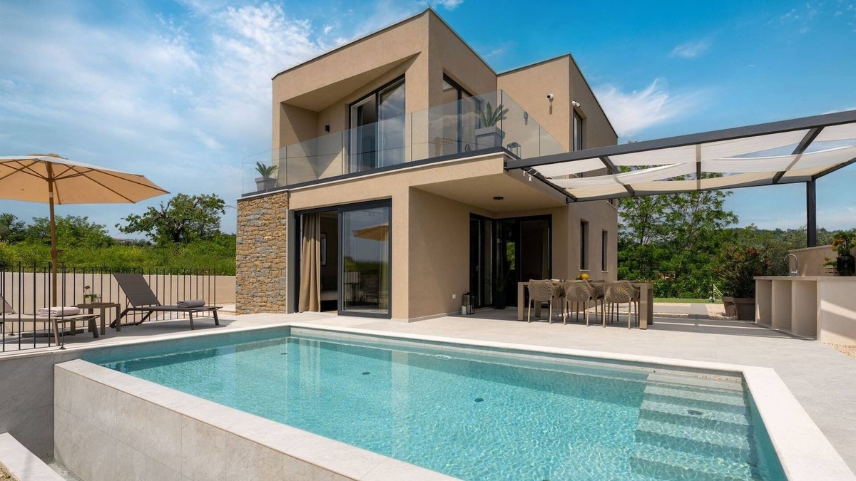 Krasica Villa | Modern villa Venta with jacuzzi and pool in Buje