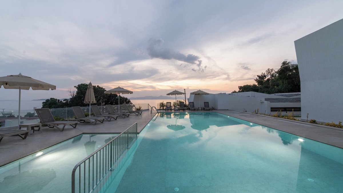 Bodrum City Center Villa | Modern Villa With Amazing sea View and Pool - 5 Min. From the Beach