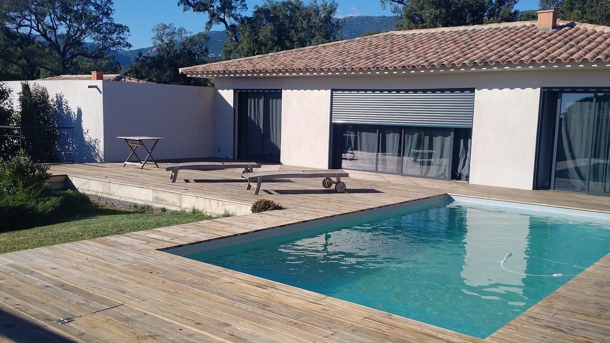 Porto-Vecchio Villa | MODERN VILLA WITH HEATED POOL.