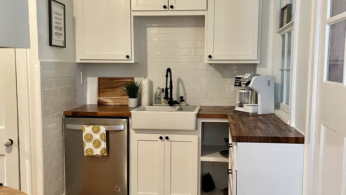 Central Newport News Cottage | Modern vintage 3BR in heart of Hilton Village . CNU I NN Shipyard I Riverside
