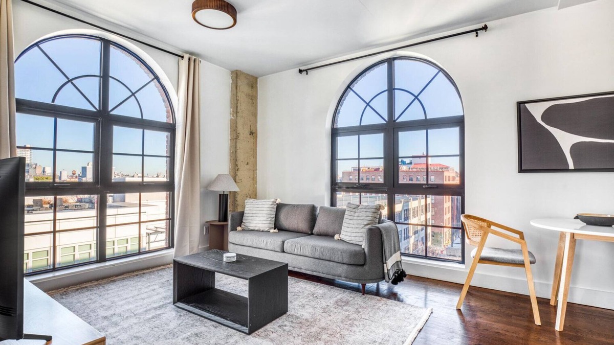 Williamsburg Apartment | Modern Williamsburg 1BR w/W/D & Gym, nr Domino Park, by Blueground