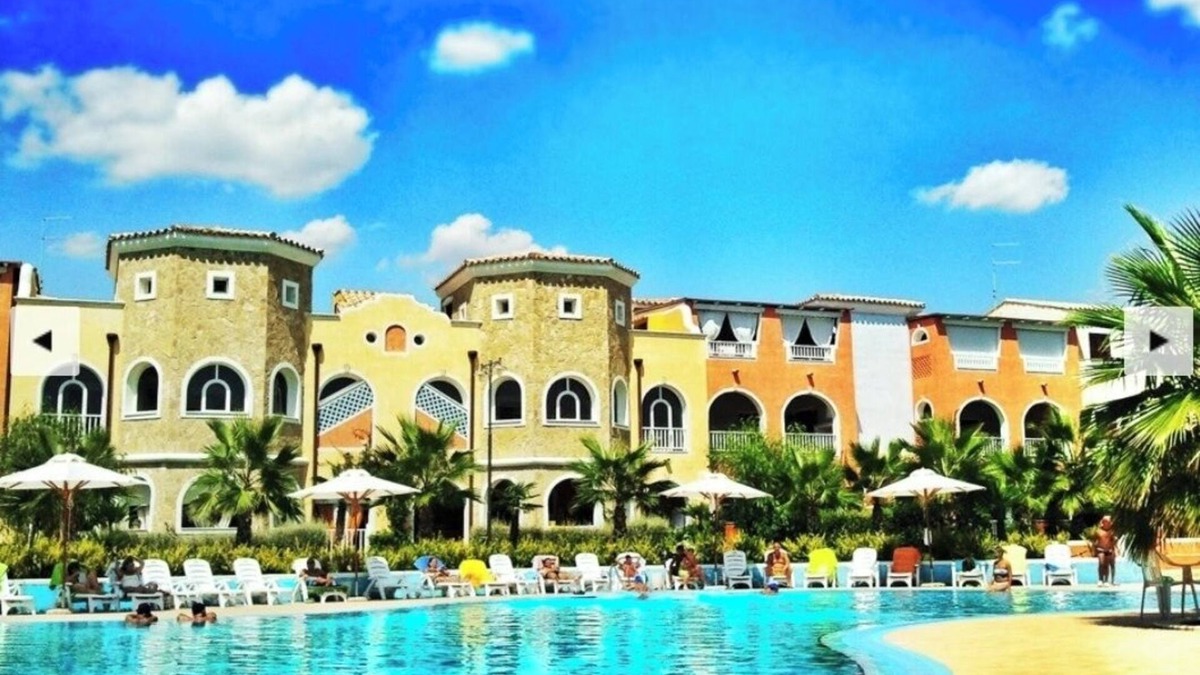 Pisticci Resort | Moderna casa vacanze 5 posti letto,fronte piscina e lido incluso. Pet friendly