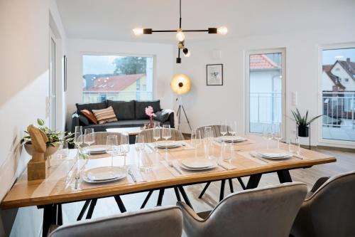 Bad Kissingen Apartment | Moderne Apartments mit Highspeed-WLAN und Tiefgarage Ihr perfekter Rückzugsort nahe dem Zentrum und der Therme I BARRIEREARM