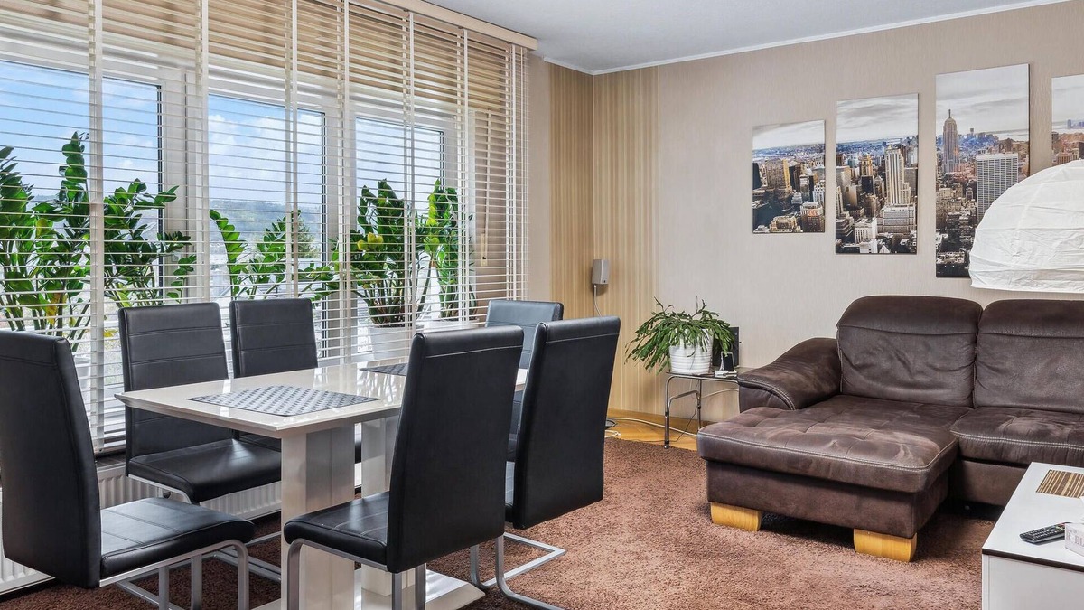 Tauberbischofsheim Apartment | Moderne Fewo mit Ausblick