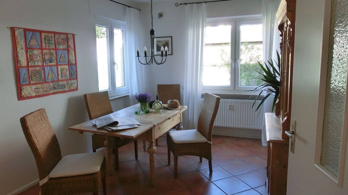 Schweinfurt Apartment | Moderne, liebevoll ausgestattete 3-Zimmer-EG-Wohnung mit guter Verkehrsanbindung