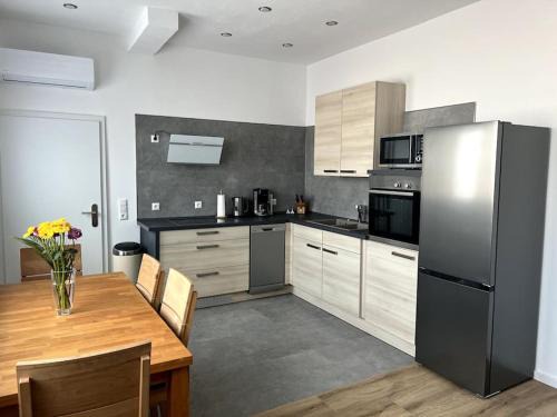 Eich Apartment | Moderne, stilvolle Ferienwohnung in Eich