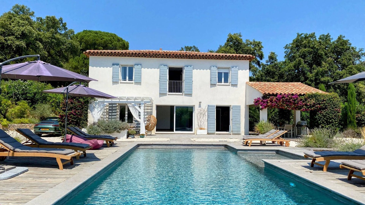 Preconil Villa | Moderne Villla Oliandre met Groot Zwembad in Le Plan de la Tour