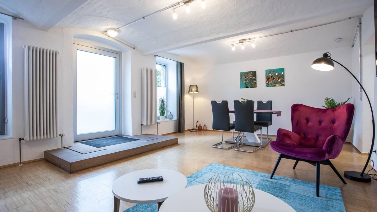 Eichenzell Apartment | Moderne Wohnung, Komplett Eingerichtet