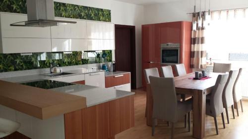 Gratkorn Apartment | Modernes 3-Zimmer-Apartment nahe Graz