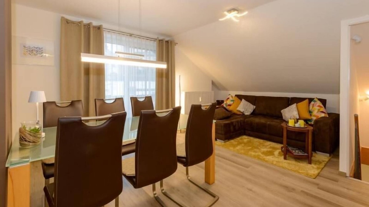 Schlatzendorf Apartment | Modernes 3-Zimmer-Appartement über zwei Etagen