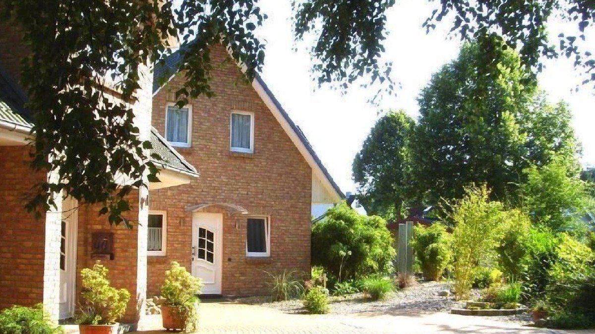 Vogelsang-Grunholz House | Modernes 5*-Ferienhaus im Maisonettenstil in Damp