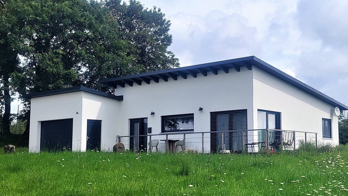 Birx Apartment | Modernes Ferienhaus mit Garage in Ruhiger Lage