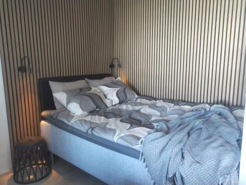 Tampere Apartment | Moderni yksiö, parveke, parkki, palvelut