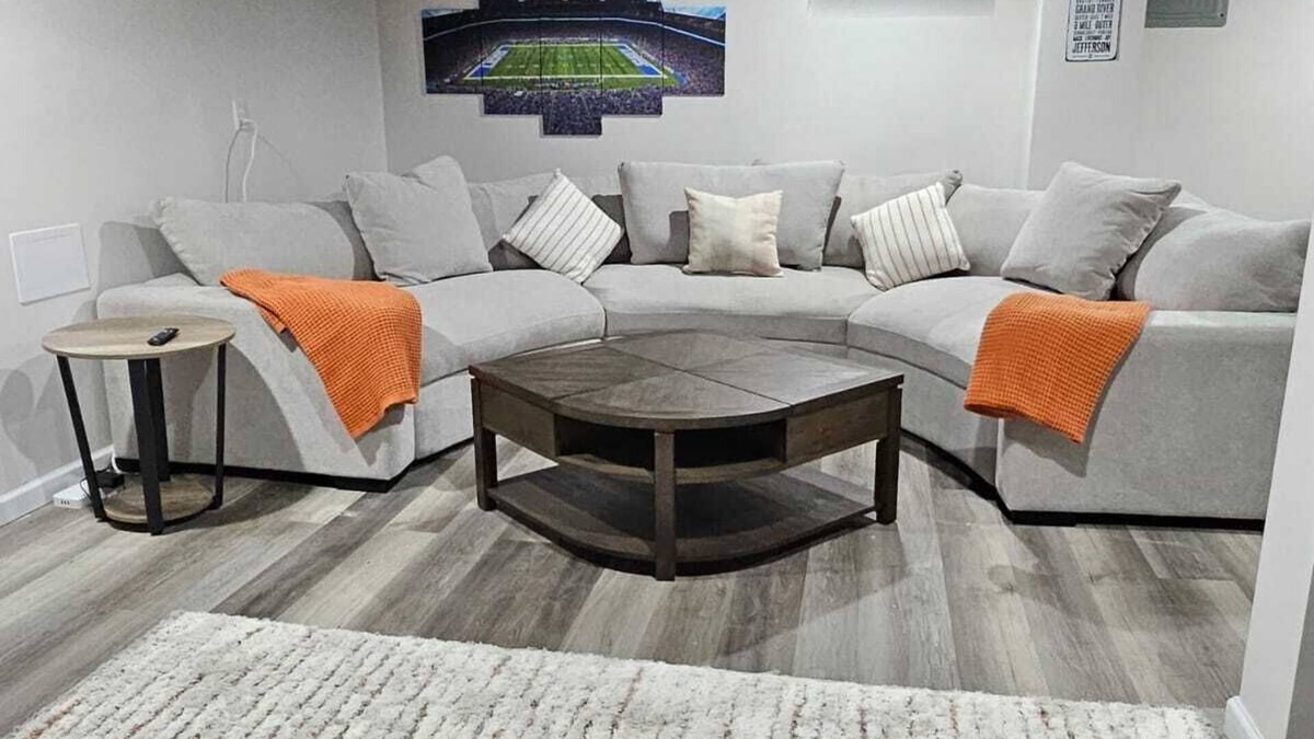 Dearborn House | Modernized Dearborn Gem-Telegraph/Ford Rd