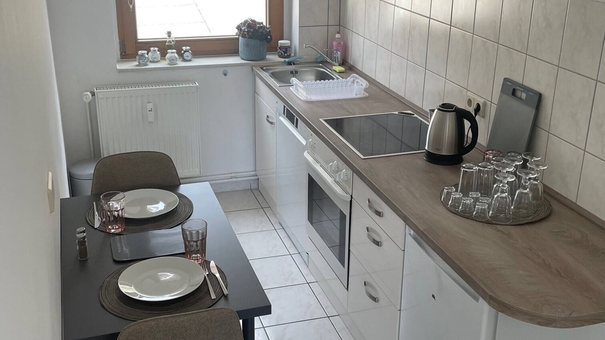Pasewalk Apartment | Modernly furnished apartment, quiet downtown location, parking space + dishwasher