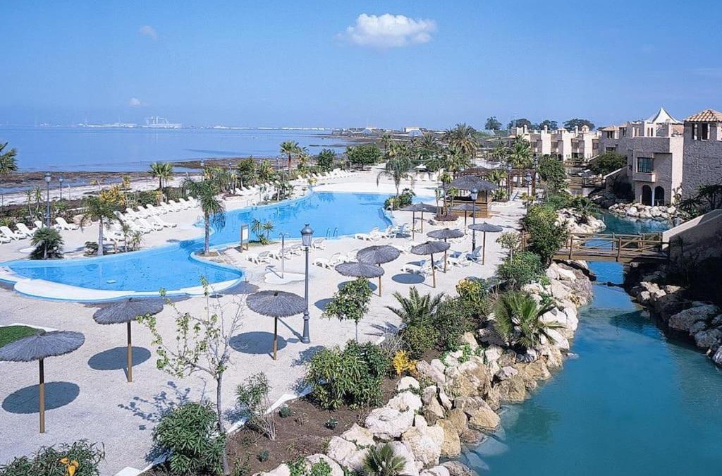 Centro Comercial Bahia Sur Apartment | Moderno apartamento en Bahia Sur
