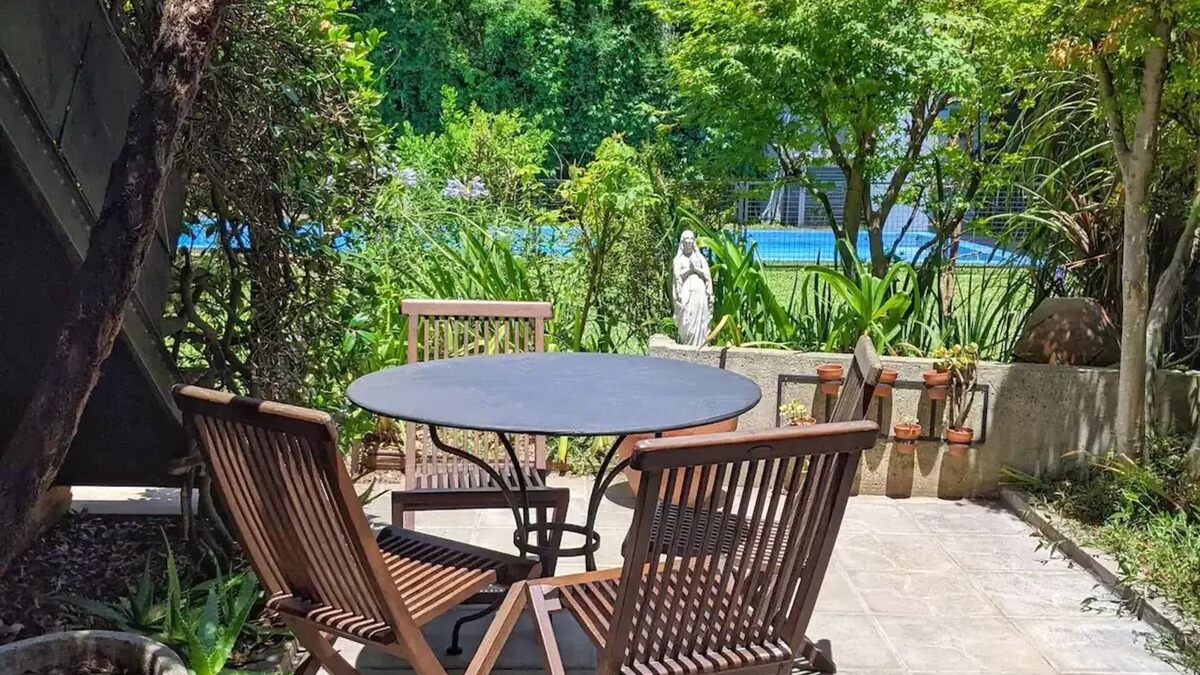Beccar House | Moderno duplex con pileta, patio y jardin