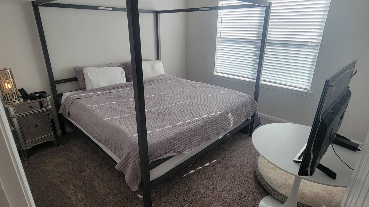 McNeil Apartment | Modest 1 Bedroom 1 Bathroom Apartment on the 2nd floor. Wi-Fi and Cable included
