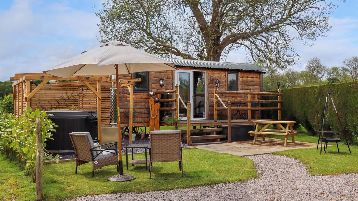 Denbigh Cottage | MOEL Y PARC, romantic, luxury holiday cottage in Denbigh
