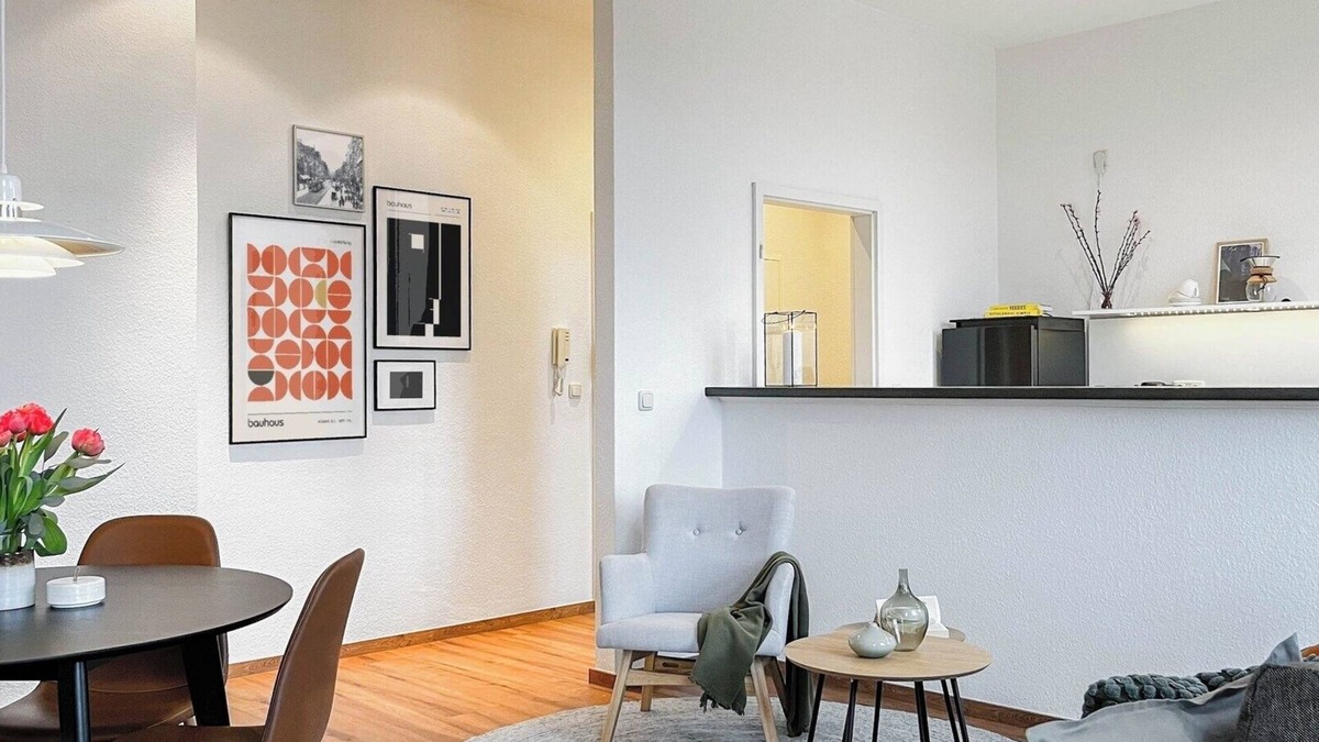 Magdeburg Apartment | MOKA Living-Sunset Apt, Kingbed, WiFi, Netflix