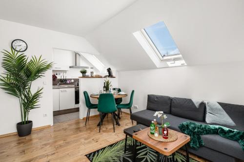 Bachviertel Apartment | MOLA Apartments-Moderne Ferienwohnung im Herdecker Zentrum für 3 Personen-mit Balkon-Grill-Gratis Parkplatz-WLAN