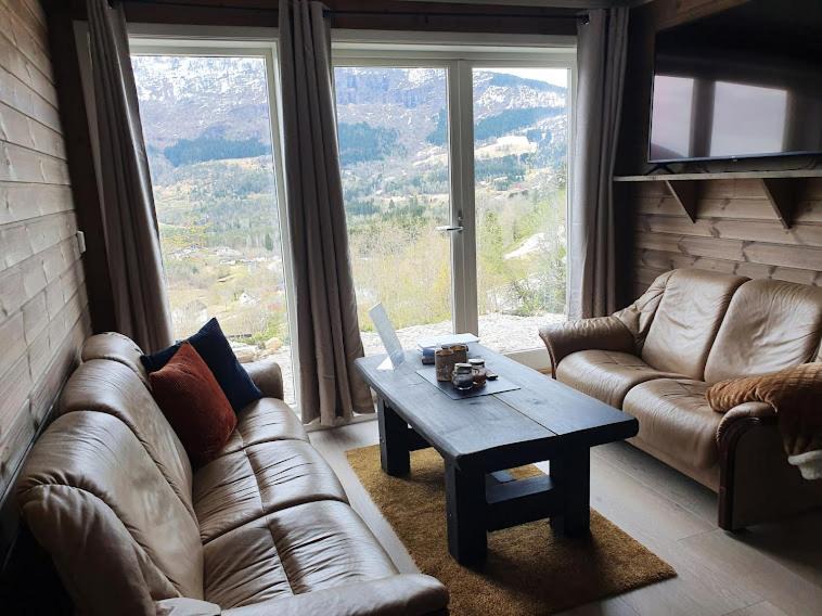 Luster Apartment | Molden 1 - med Jacuzzi!
